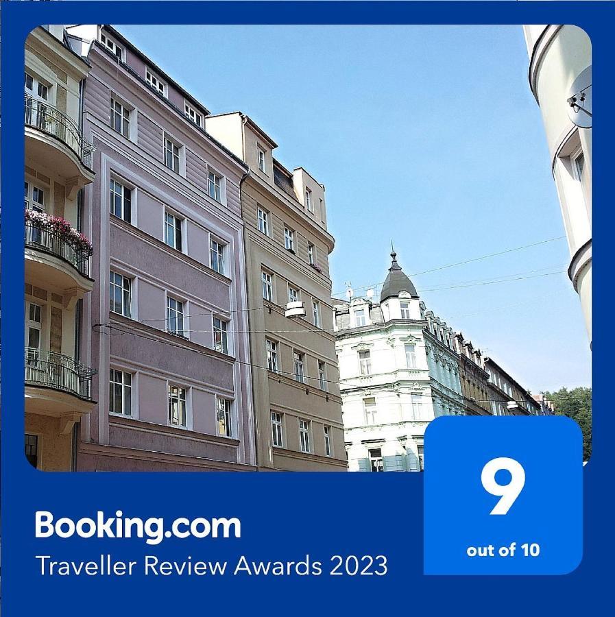 Holiday Apartments การ์โลวีวารี ภายนอก รูปภาพ