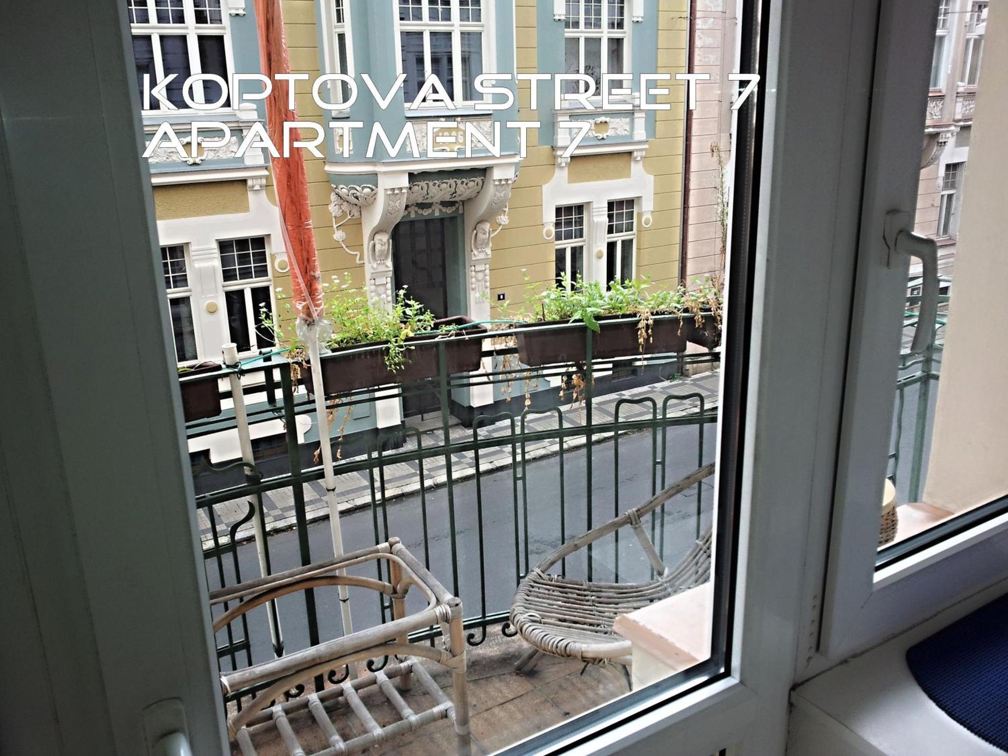 Holiday Apartments การ์โลวีวารี ห้อง รูปภาพ