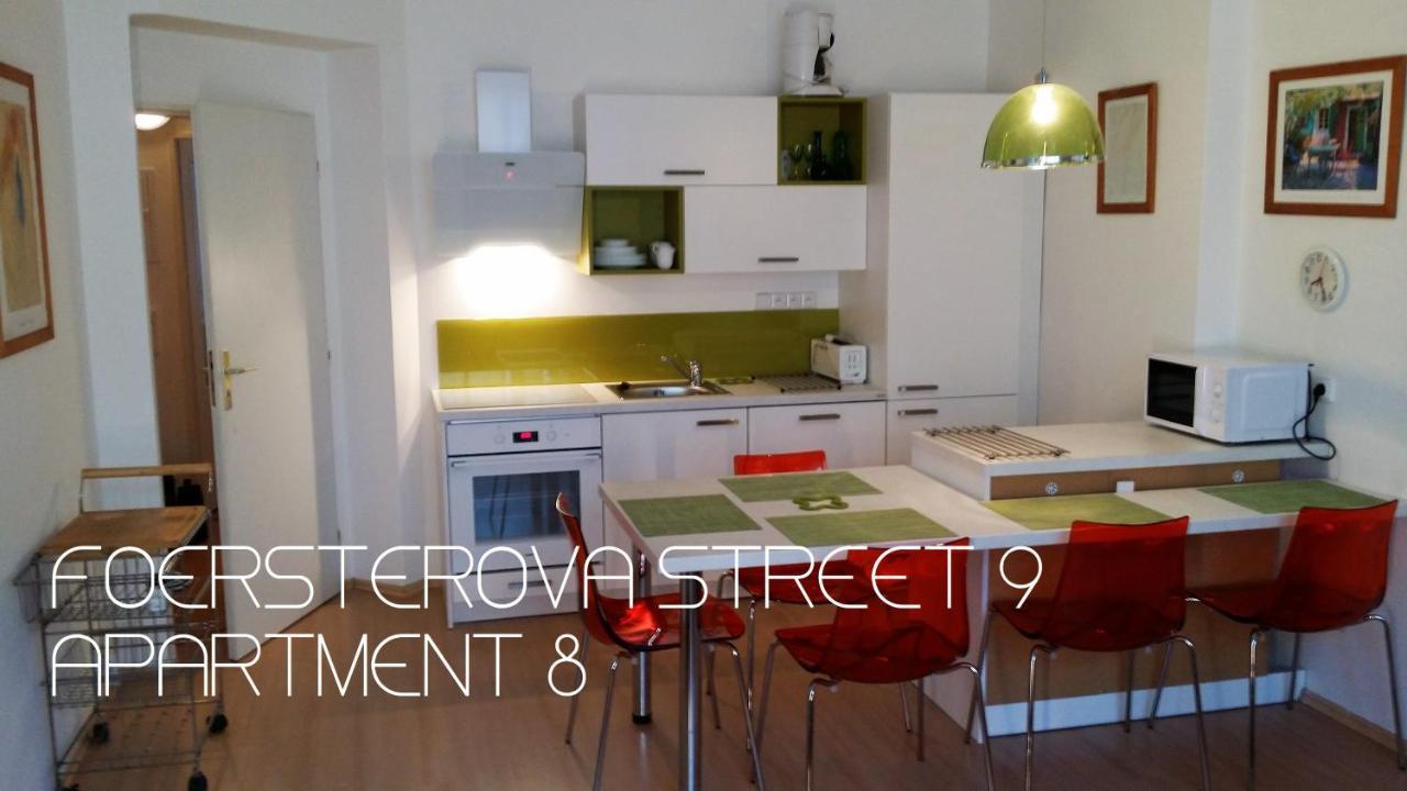 Holiday Apartments การ์โลวีวารี ภายนอก รูปภาพ