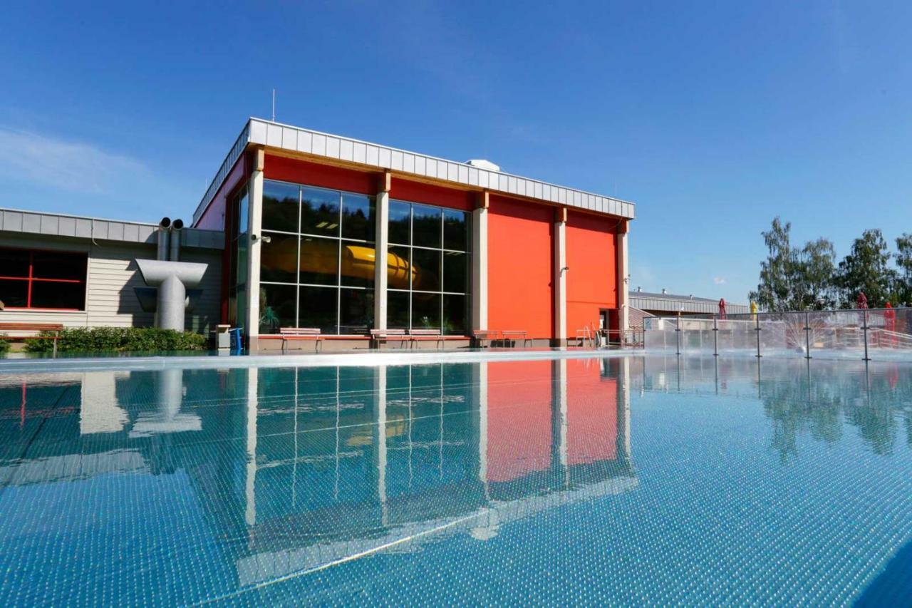 Holiday Apartments การ์โลวีวารี ภายนอก รูปภาพ